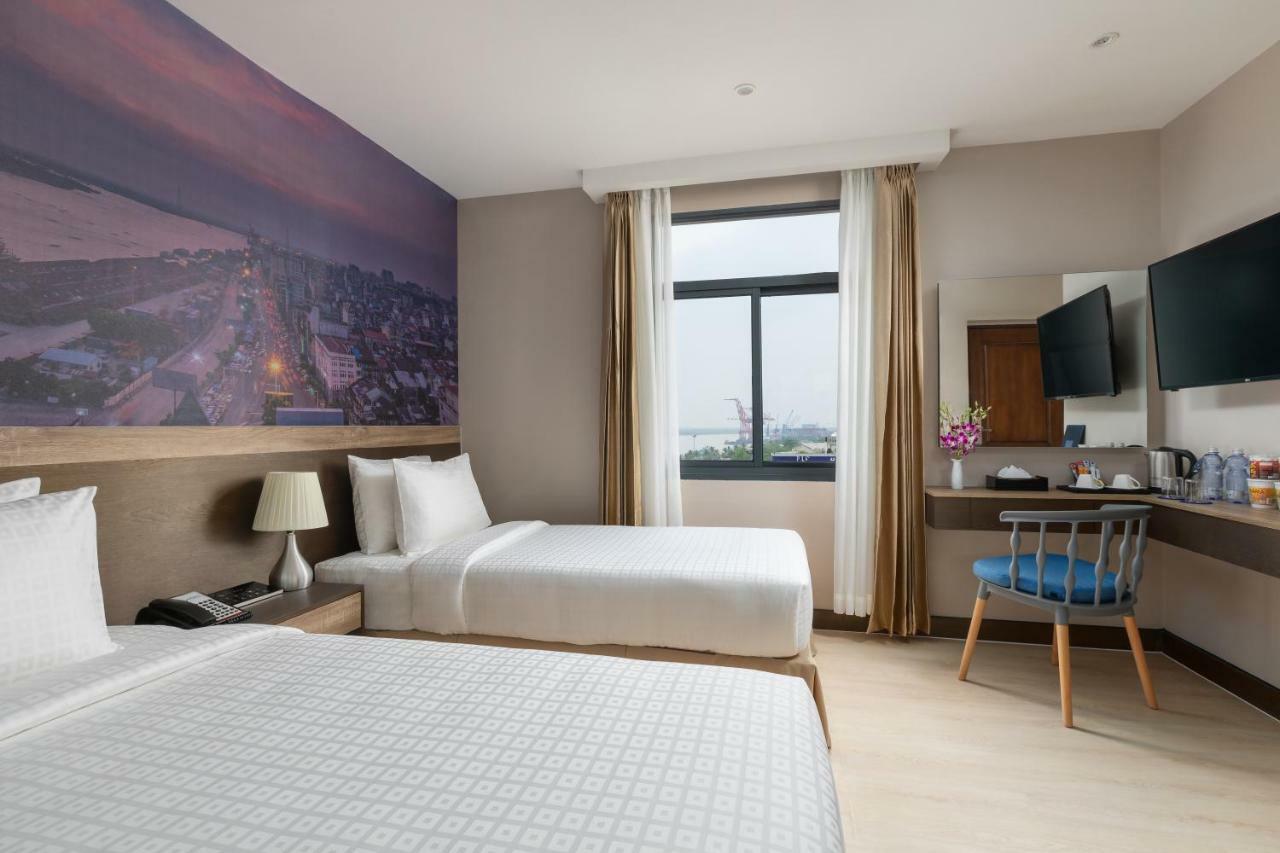 Hotel Balmi Rangoon Buitenkant foto